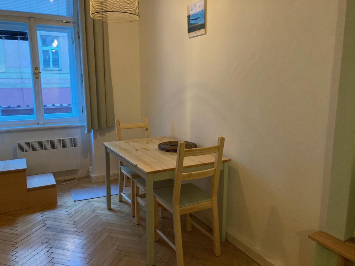 Apartment Jana Masaryka Прага Экстерьер фото